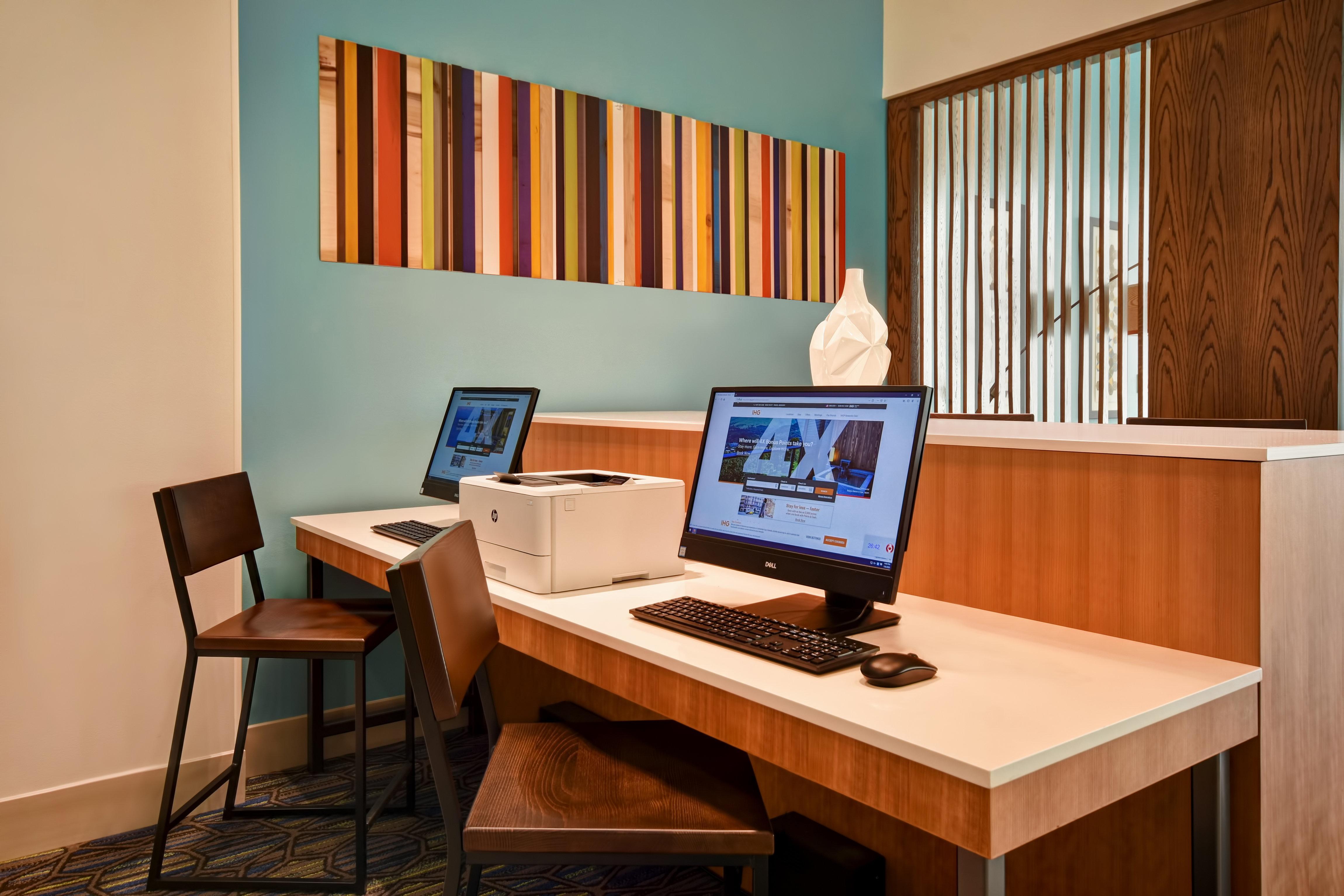 Express & - By Ihg 3*