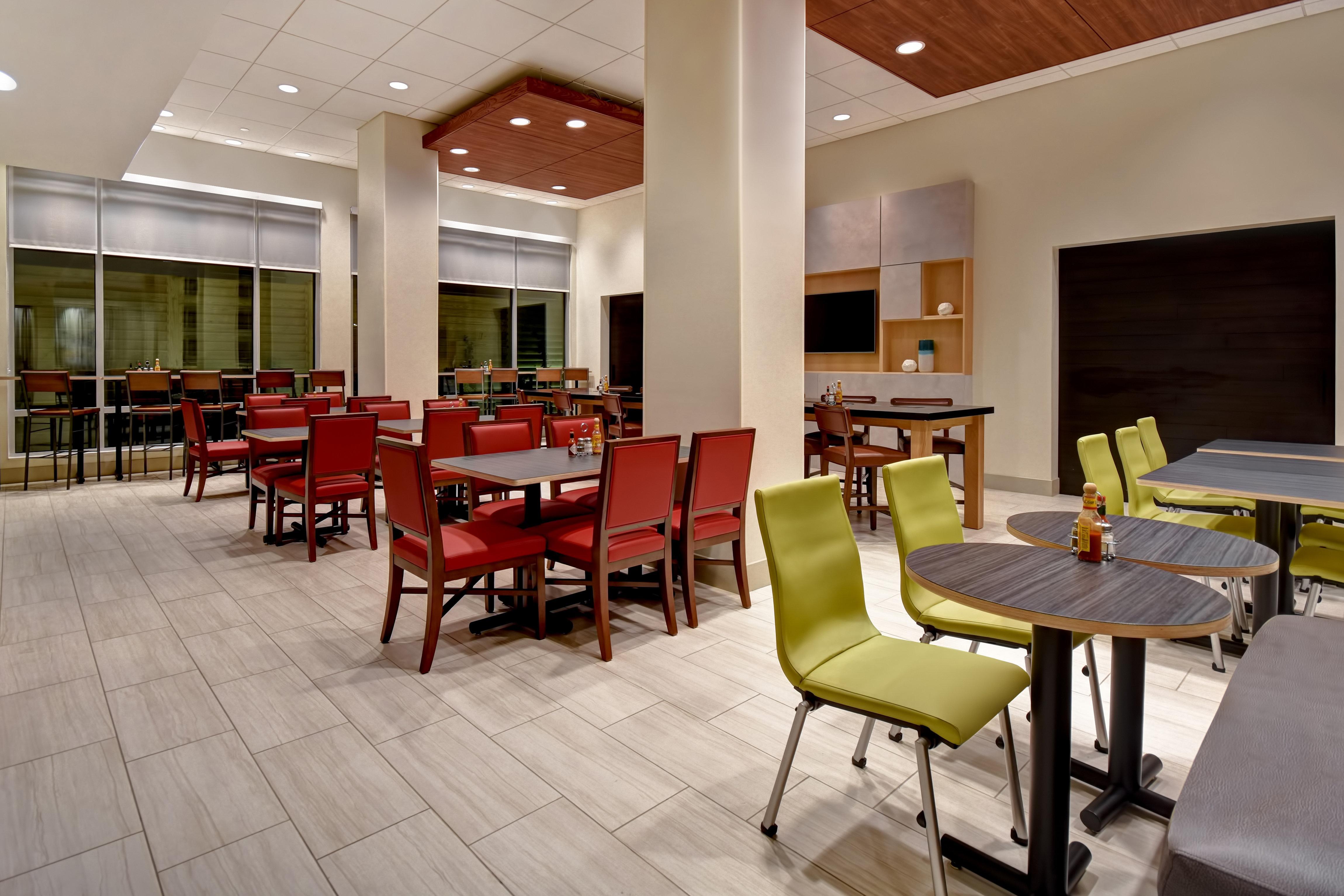 Express & - By Ihg