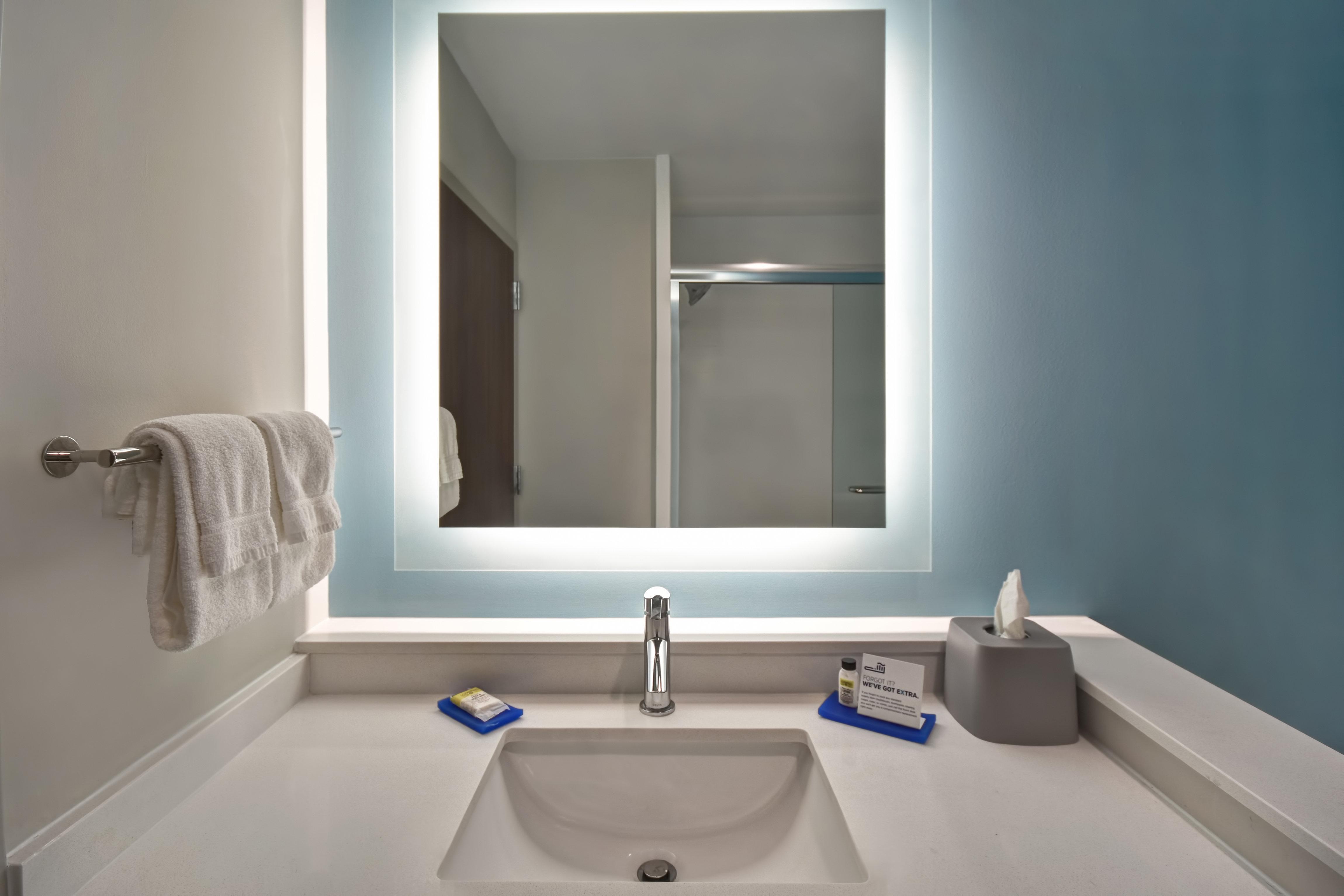 Express & - By Ihg 3*